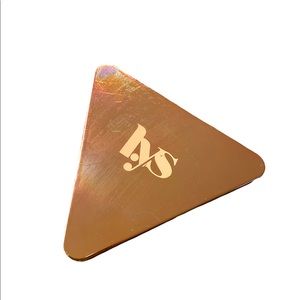 LYS Beauty No Limits Matte Bronzer